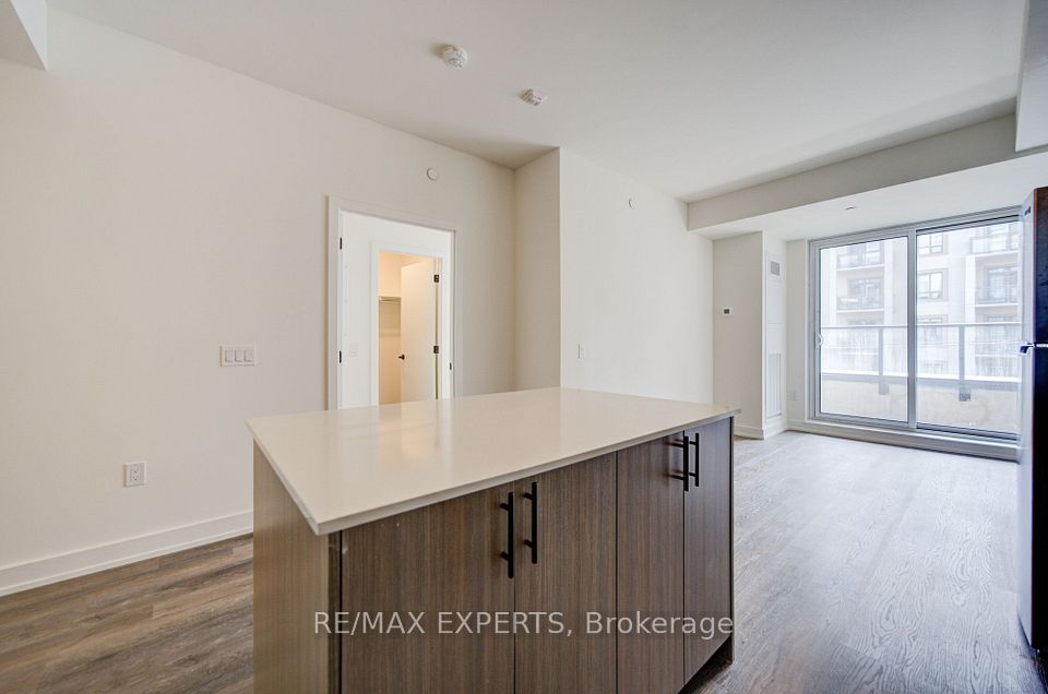 2475 Old Bronte Road 311, Oakville, ON L6M 5S7 11