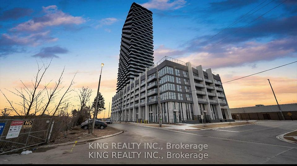 36 Zorra Street 529, Toronto, ON M8Z 0G5 2