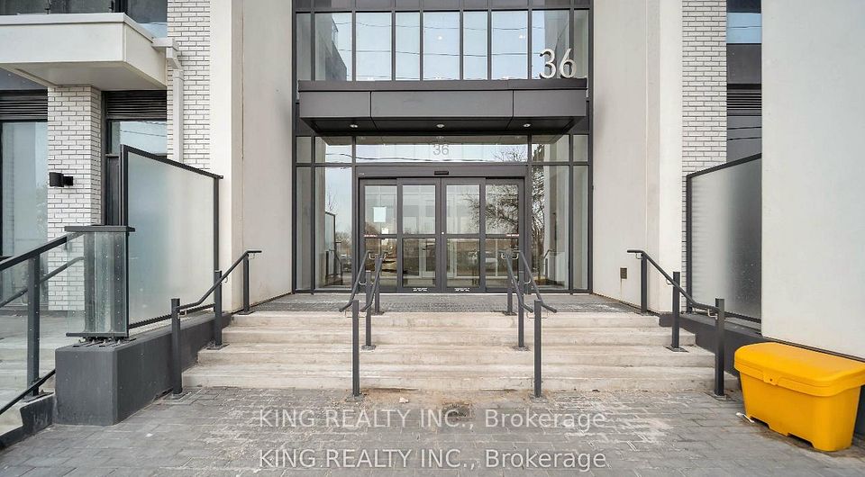 36 Zorra Street 529, Toronto, ON M8Z 0G5 3