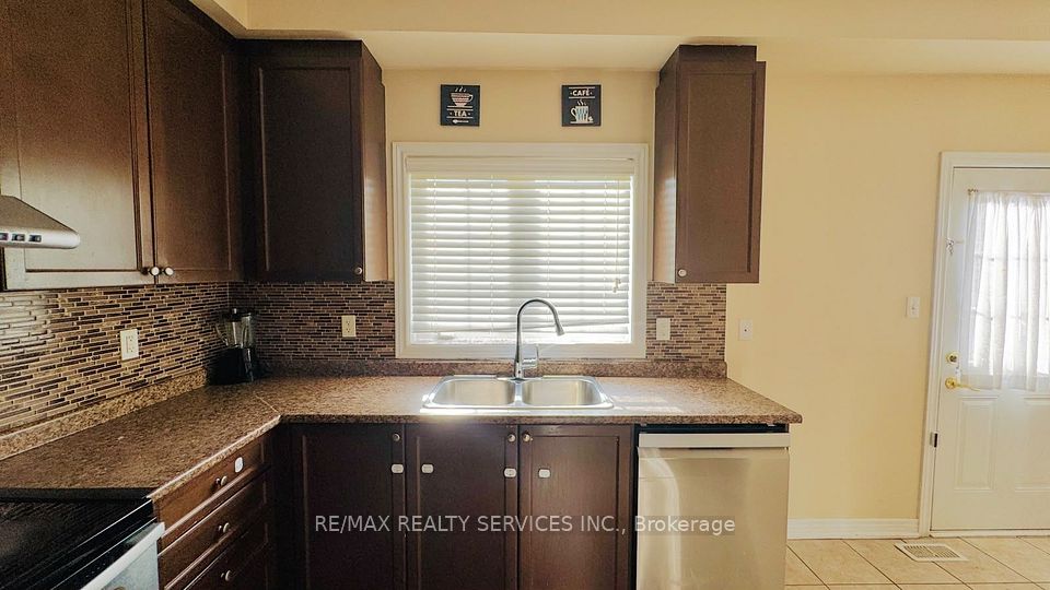 12 Urbana Road, Brampton, ON L6Y 0R6 16
