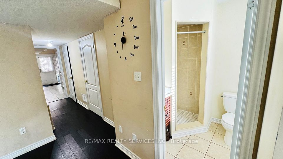 12 Urbana Road, Brampton, ON L6Y 0R6 7