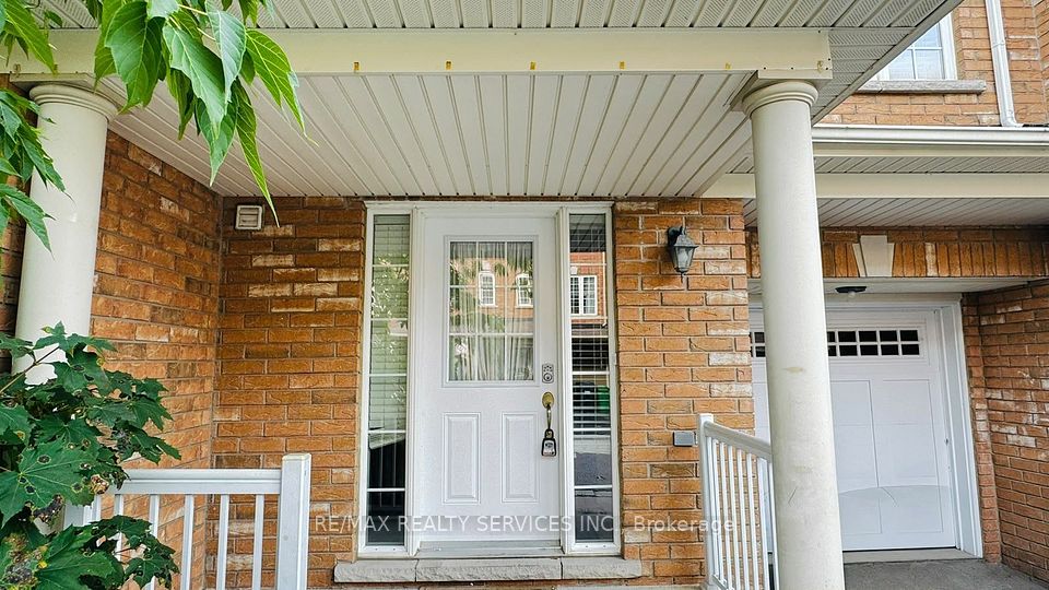 12 Urbana Road, Brampton, ON L6Y 0R6 2