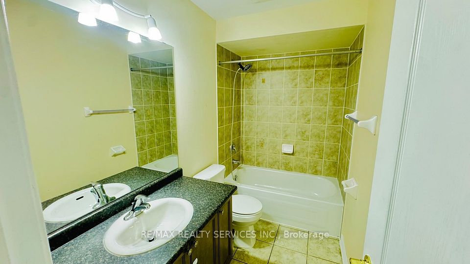 12 Urbana Road, Brampton, ON L6Y 0R6 19