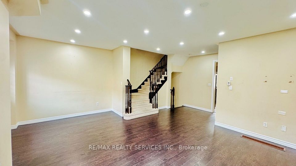 12 Urbana Road, Brampton, ON L6Y 0R6 21