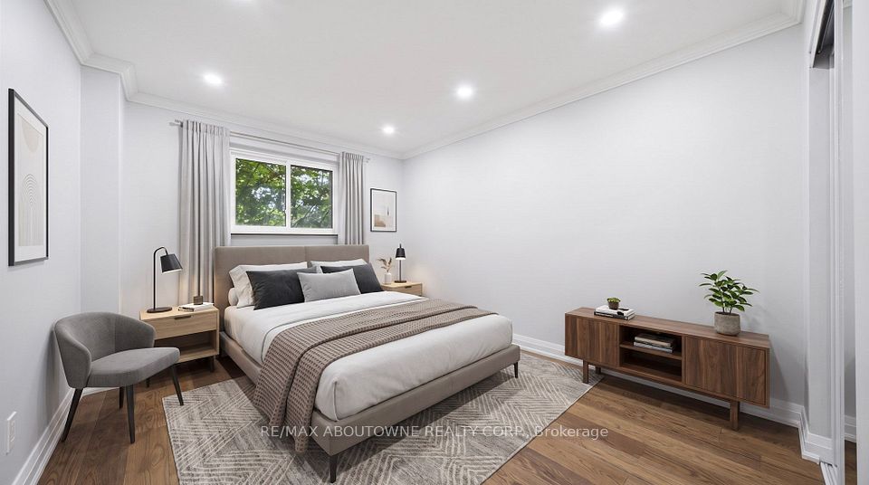 2144 Rebecca Street, Oakville, ON L6L 2A5 24