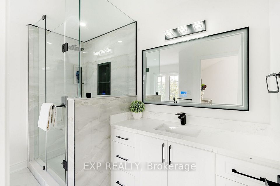 7283 Bread Fruit Lane, Mississauga, ON L5N 8H6 12
