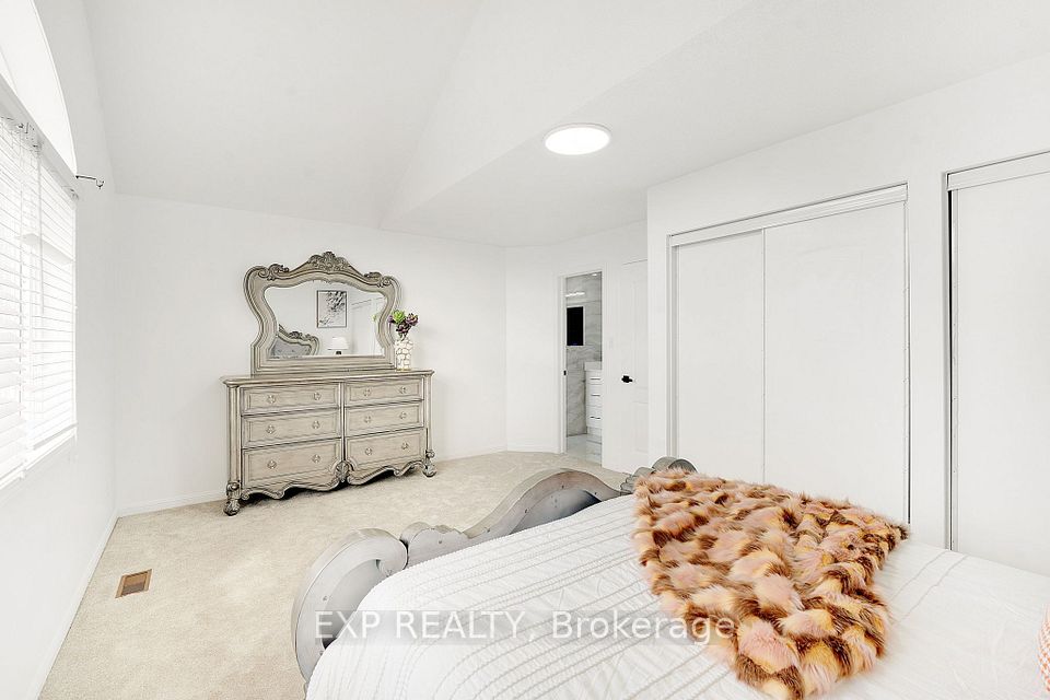 7283 Bread Fruit Lane, Mississauga, ON L5N 8H6 15