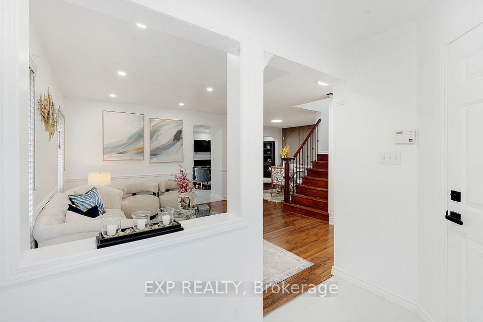 7283 Bread Fruit Lane, Mississauga, ON L5N 8H6 4