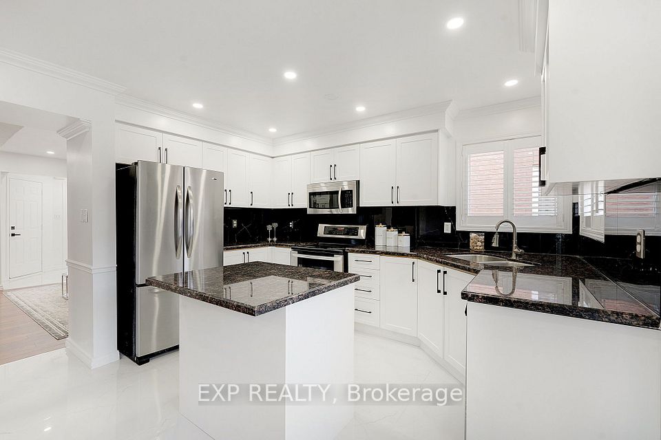 7283 Bread Fruit Lane, Mississauga, ON L5N 8H6 11
