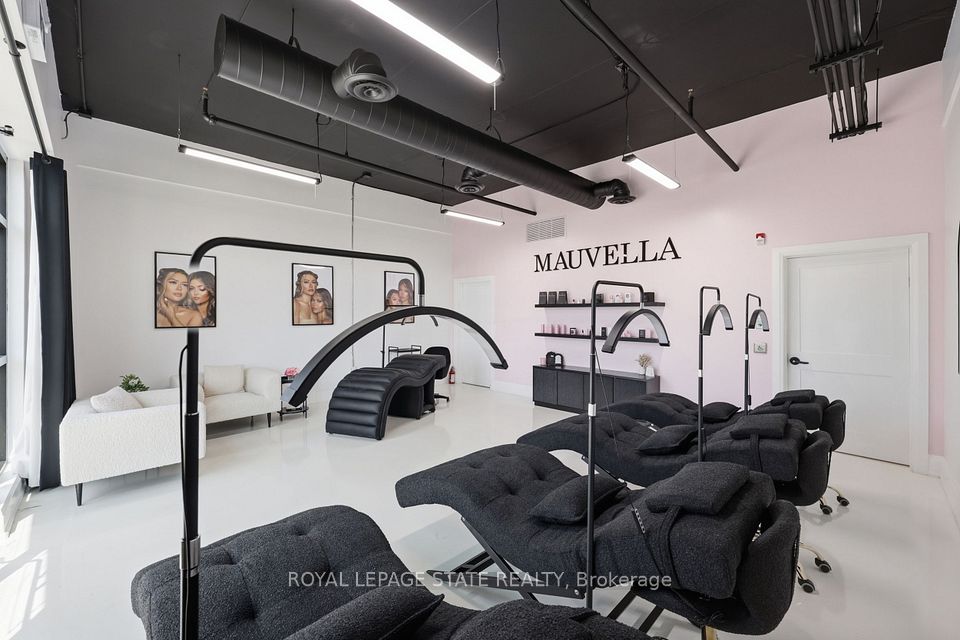 3475 Rebecca Street 106, Oakville, ON L6L 0H3 17