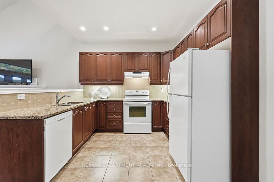 2120 Itabashi Way 252, Burlington, ON L7M 0V3 16