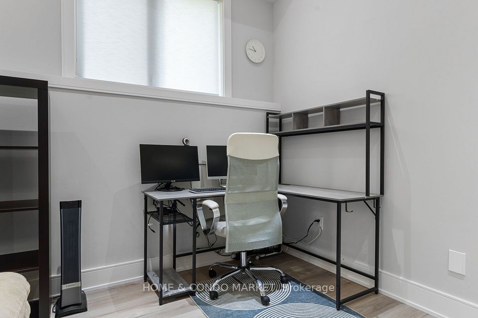 90 Gort Avenue, Toronto, ON M8W 1X4 23