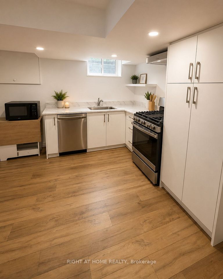 4440 Cosburn Crescent, Burlington, ON L7L 1S5 21