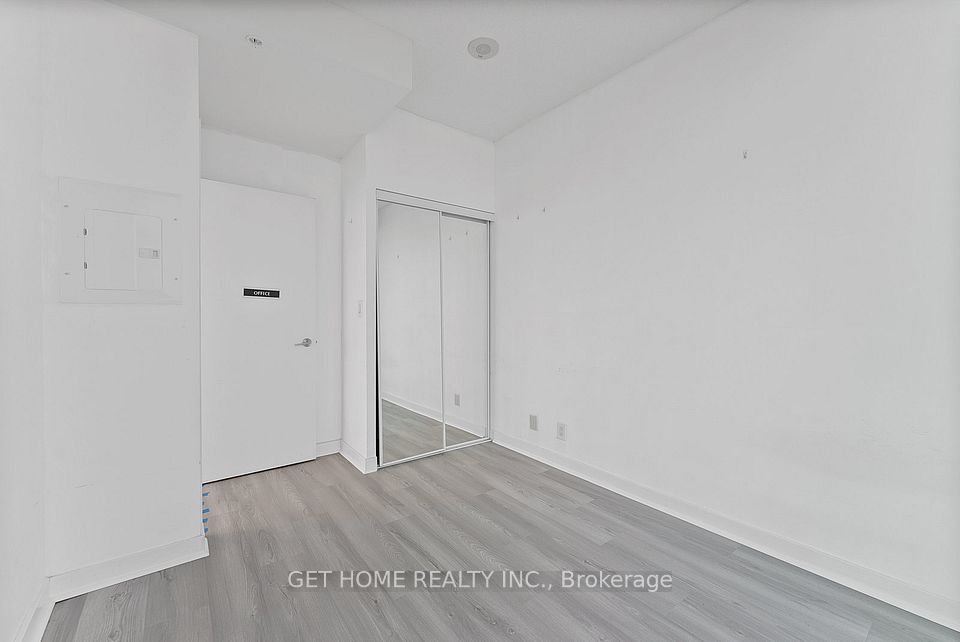 3985 Grand Park Drive 2005, Mississauga, ON L5B 0H8 25
