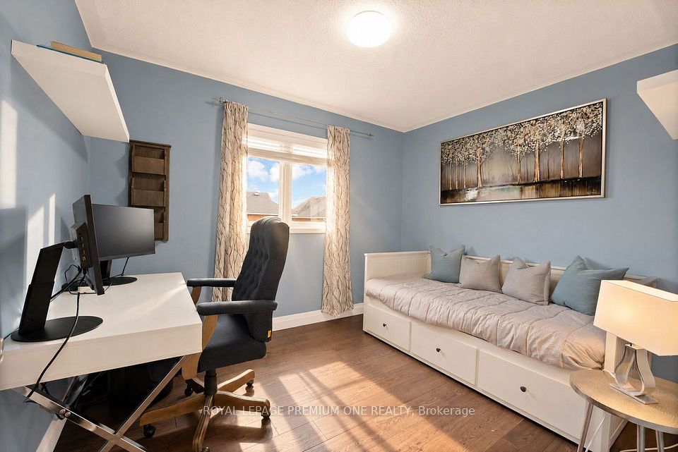 2673 Castle Hill Crescent, Oakville, ON L6H 6J1 20