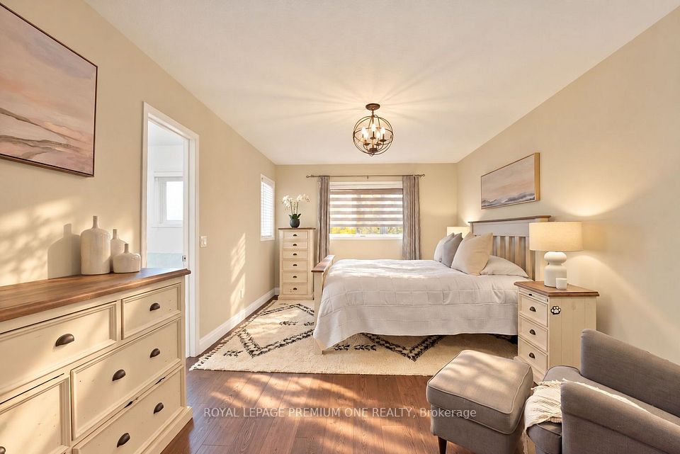 2673 Castle Hill Crescent, Oakville, ON L6H 6J1 14