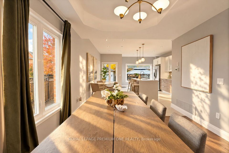 2673 Castle Hill Crescent, Oakville, ON L6H 6J1 7