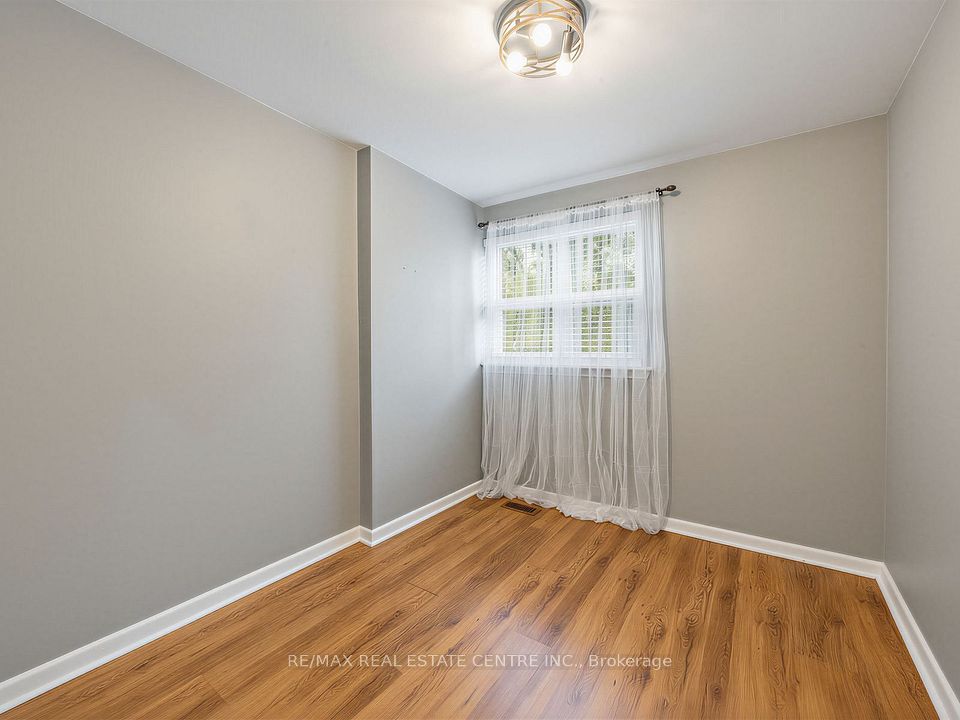 2475 Brookhurst Road, Mississauga, ON L5J 1R4 21