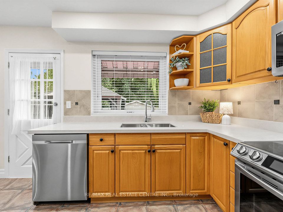 2475 Brookhurst Road, Mississauga, ON L5J 1R4 14