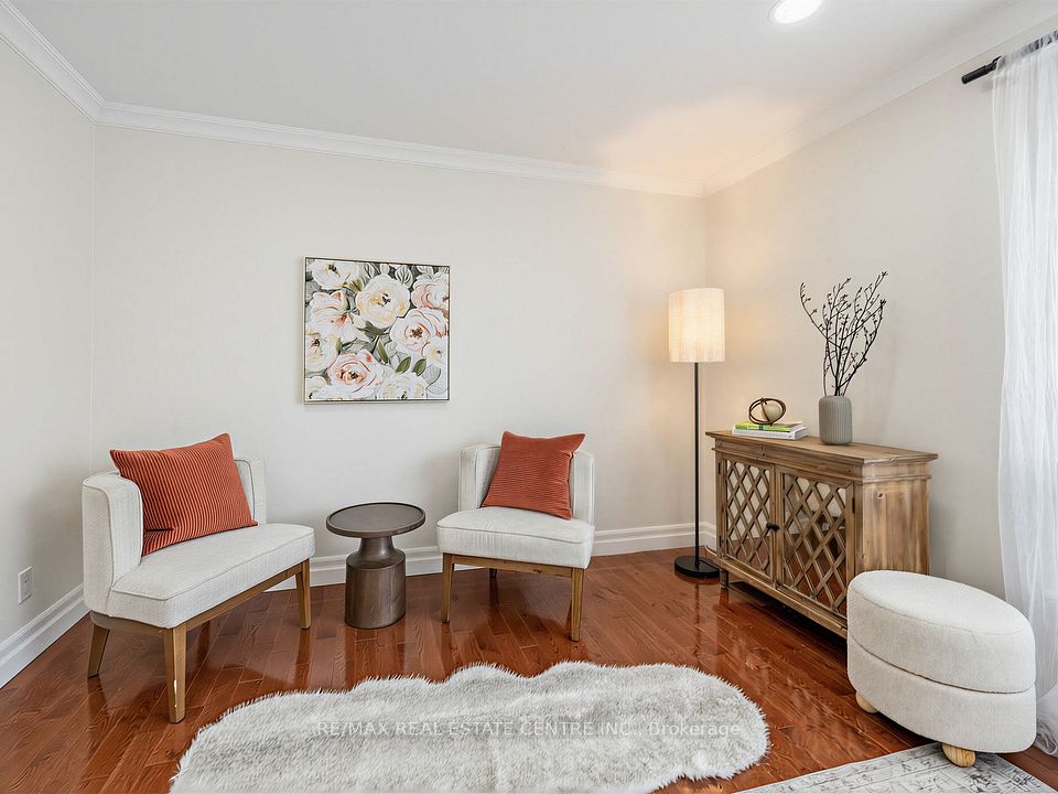 2475 Brookhurst Road, Mississauga, ON L5J 1R4 8