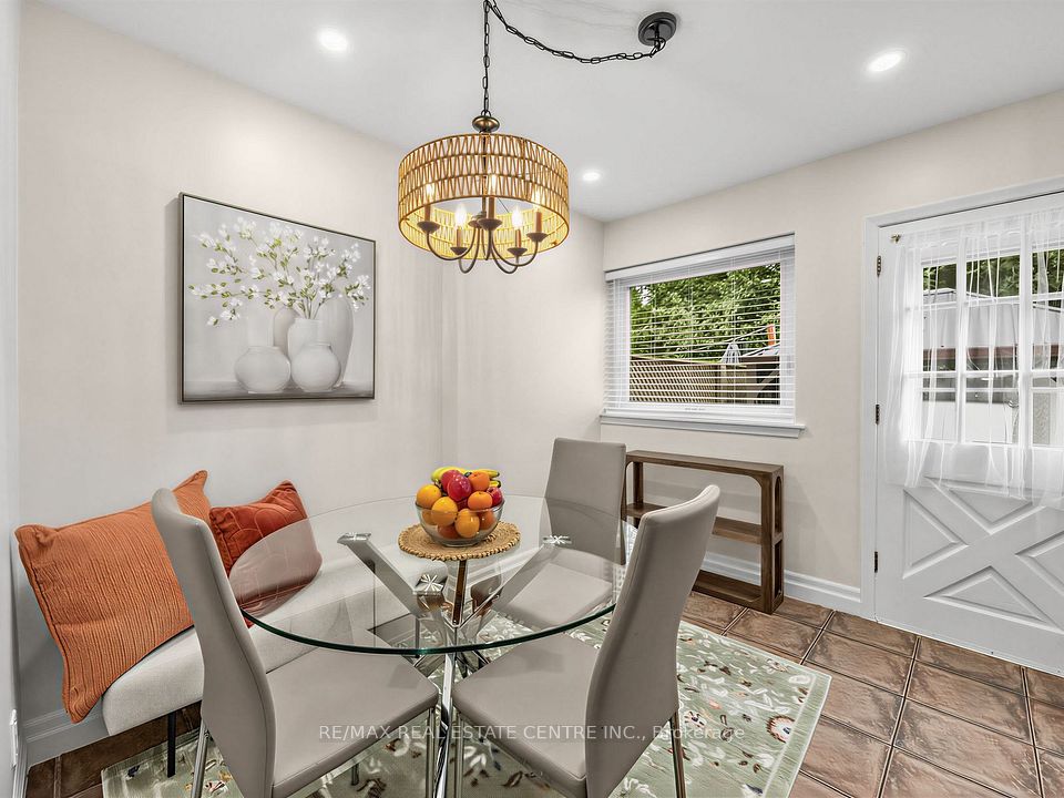 2475 Brookhurst Road, Mississauga, ON L5J 1R4 11
