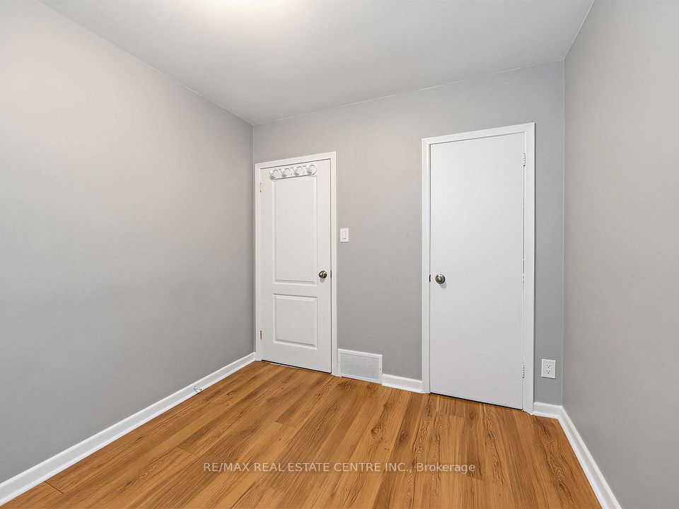 2475 Brookhurst Road, Mississauga, ON L5J 1R4 22