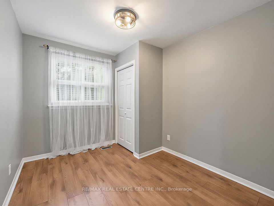 2475 Brookhurst Road, Mississauga, ON L5J 1R4 19