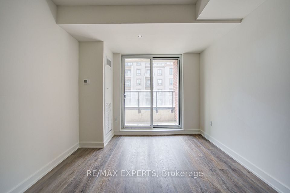 2475 Old Bronte Road 411, Oakville, ON L6M 5S7 11