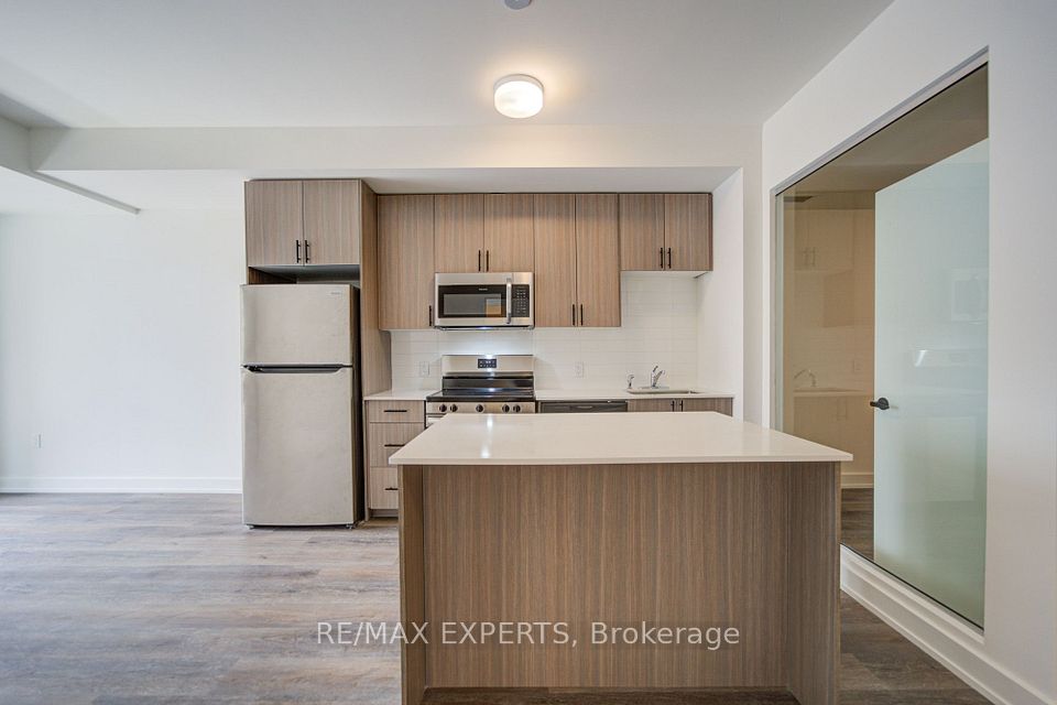 2475 Old Bronte Road 411, Oakville, ON L6M 5S7 7