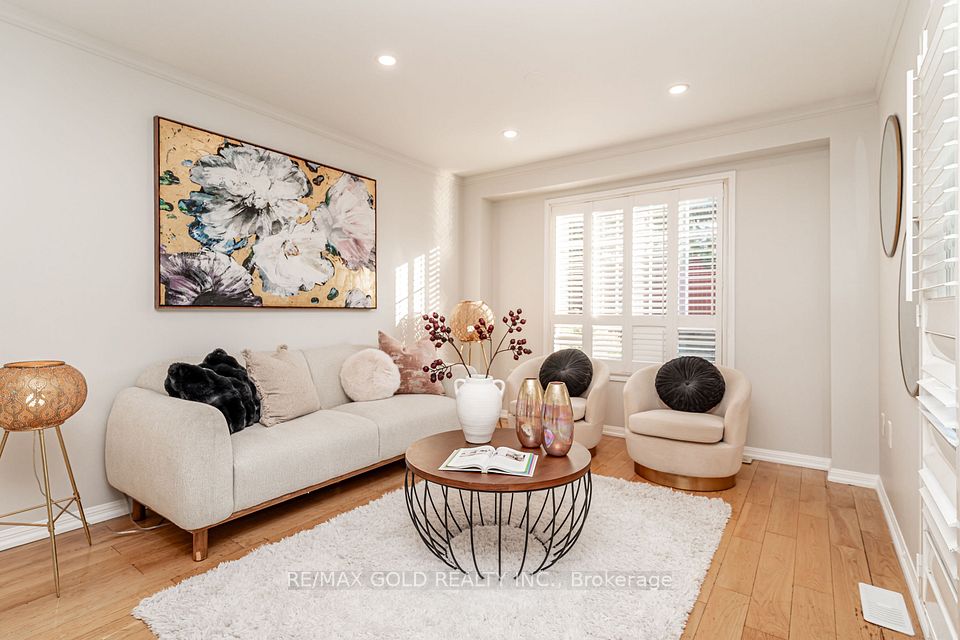 34 Jingle Crescent, Brampton, ON L6S 0B2 18