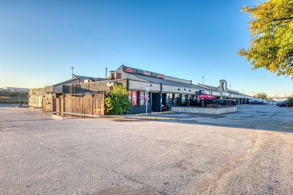 557 Dixon Road, Toronto, ON M9W 6K1 5