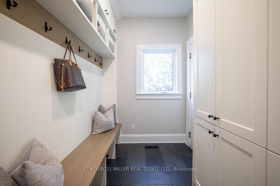407 Maple Grove Drive, Oakville, ON L6J 4V8 20