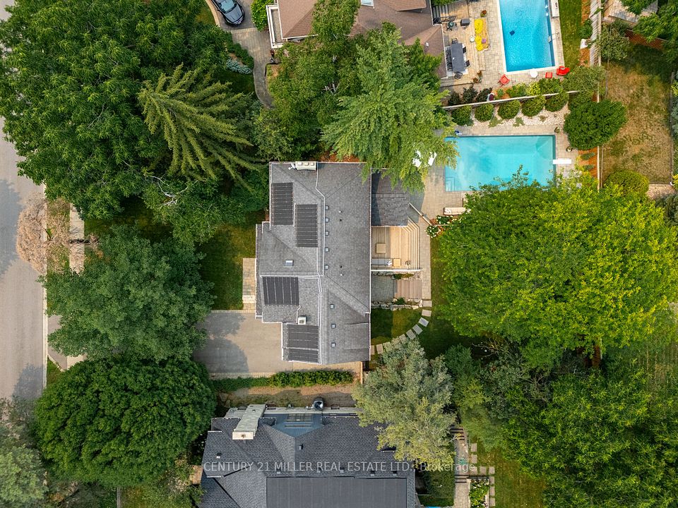 407 Maple Grove Drive, Oakville, ON L6J 4V8 4
