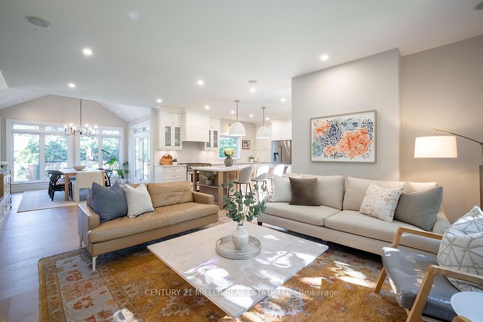 407 Maple Grove Drive, Oakville, ON L6J 4V8 18