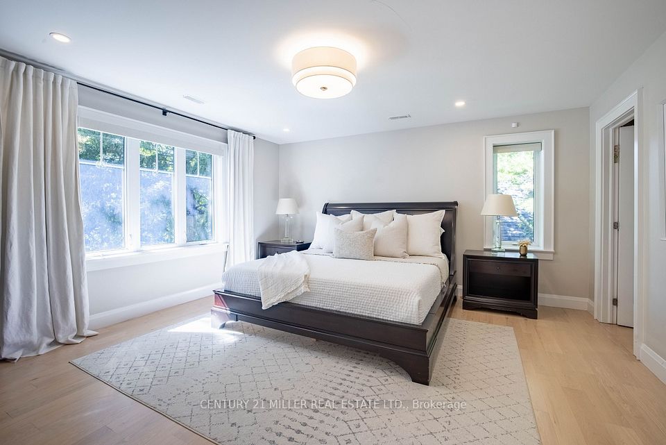 407 Maple Grove Drive, Oakville, ON L6J 4V8 22