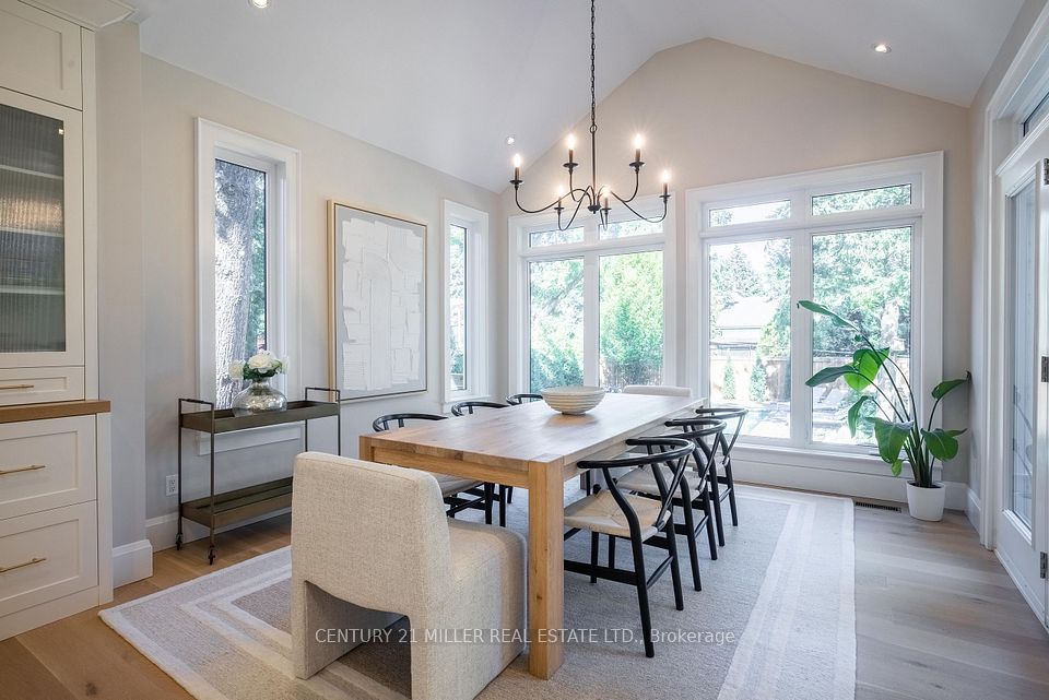 407 Maple Grove Drive, Oakville, ON L6J 4V8 14