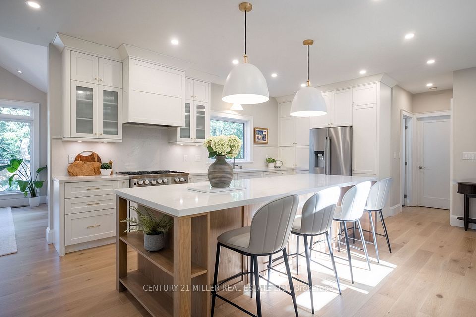 407 Maple Grove Drive, Oakville, ON L6J 4V8 11