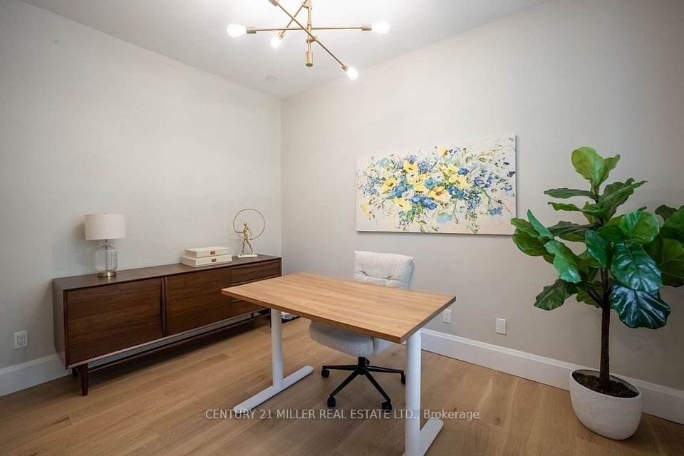 407 Maple Grove Drive, Oakville, ON L6J 4V8 19
