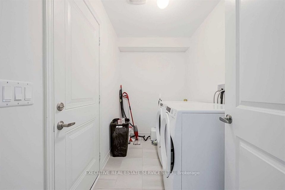 50 Edinburgh(BASEMENT) Drive 4, Brampton, ON L6Y 1N9 6
