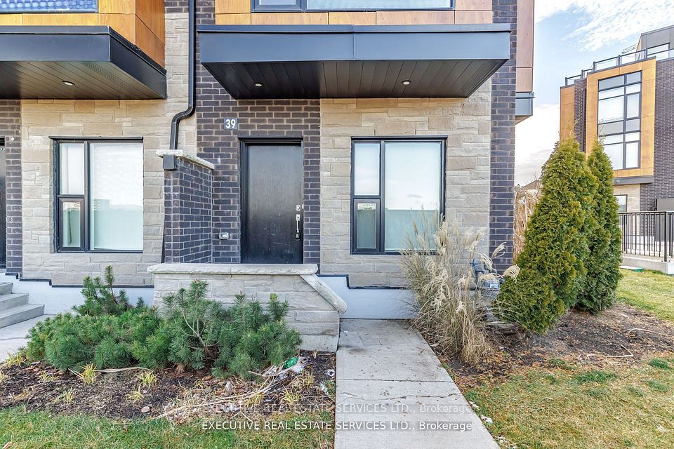 200 Malta Avenue 39, Brampton, ON L6Y 6H8 3