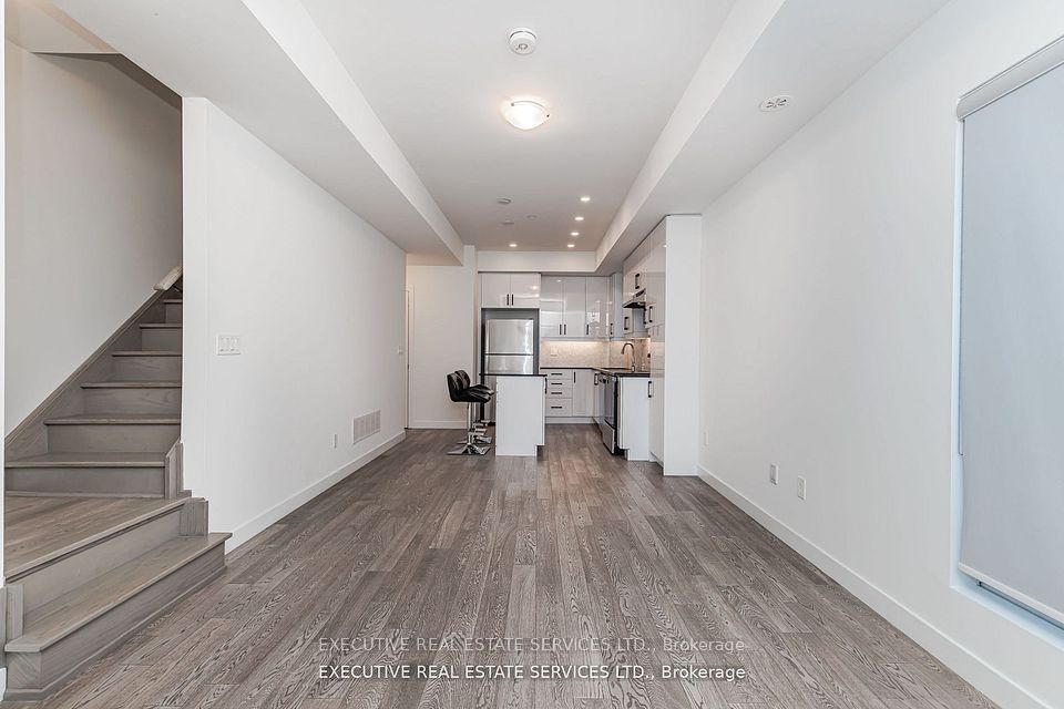 200 Malta Avenue 39, Brampton, ON L6Y 6H8 4