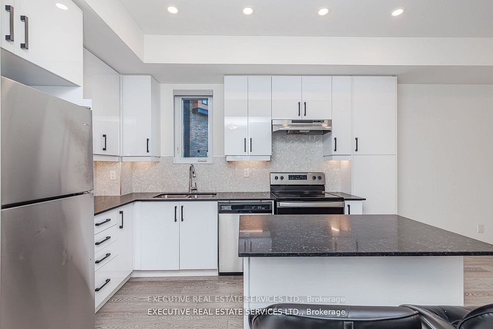200 Malta Avenue 39, Brampton, ON L6Y 6H8 8