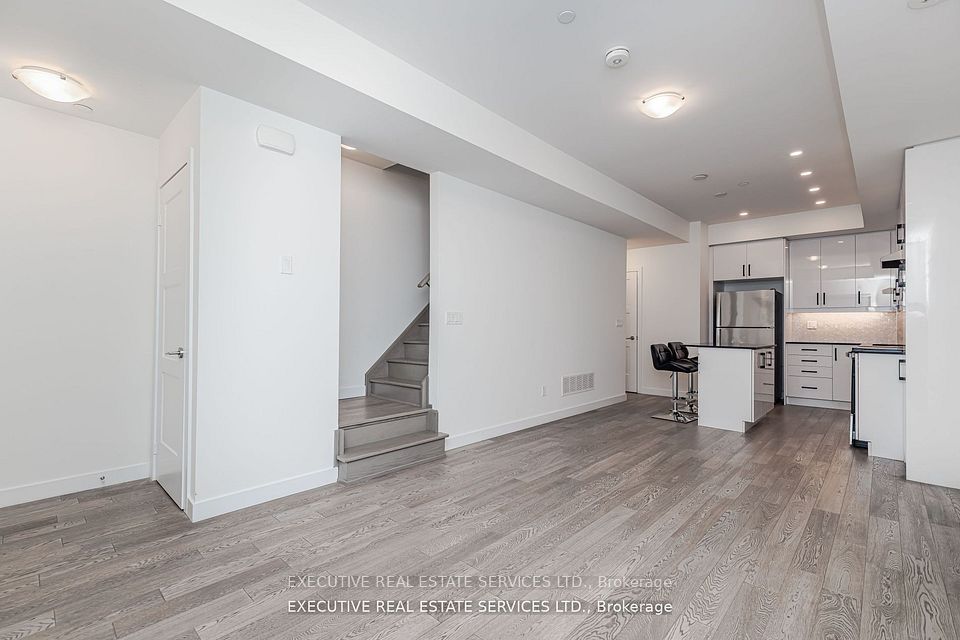 200 Malta Avenue 39, Brampton, ON L6Y 6H8 10