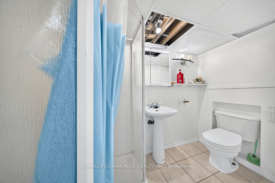 240 BARTLEY BULL Parkway, Brampton, ON L6W 2L1 16