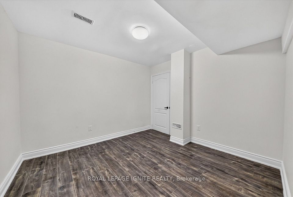 162 Cadillac Crescent Lower, Brampton, ON L7A 3B7 22