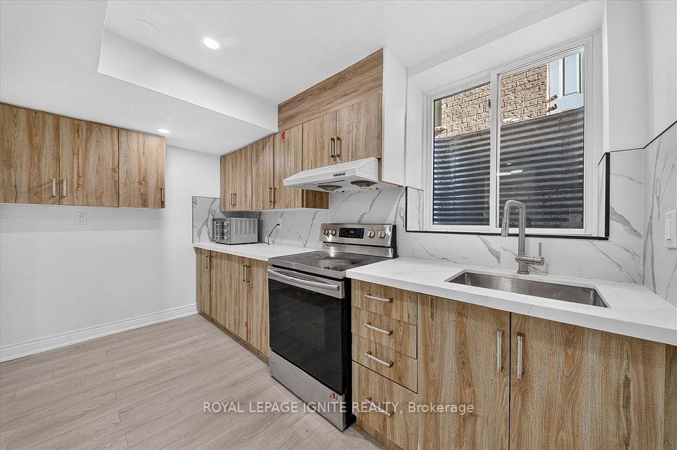 162 Cadillac Crescent Lower, Brampton, ON L7A 3B7 11