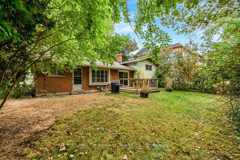 326 Walkers Line, Burlington, ON L7N 2C7 14