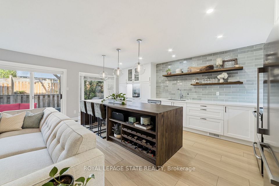 1335 Guelph Line 6, Burlington, ON L7P 2T2 9