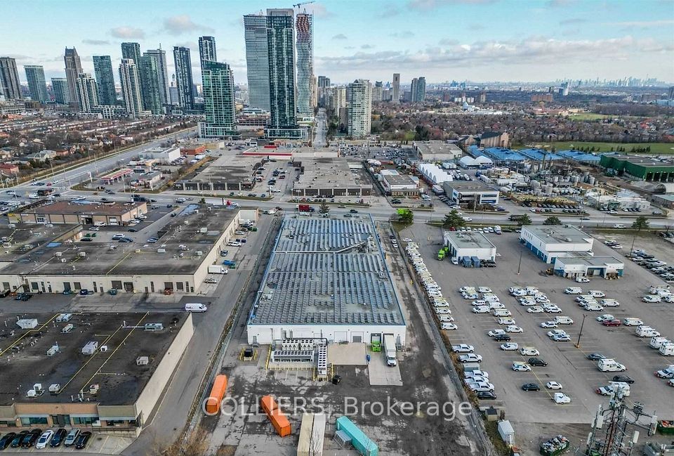 3610 Mavis Road A, Mississauga, ON L5C 1W2 2