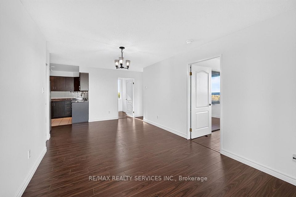 7405 Goreway Drive 619, Mississauga, ON L4T 0A3 9